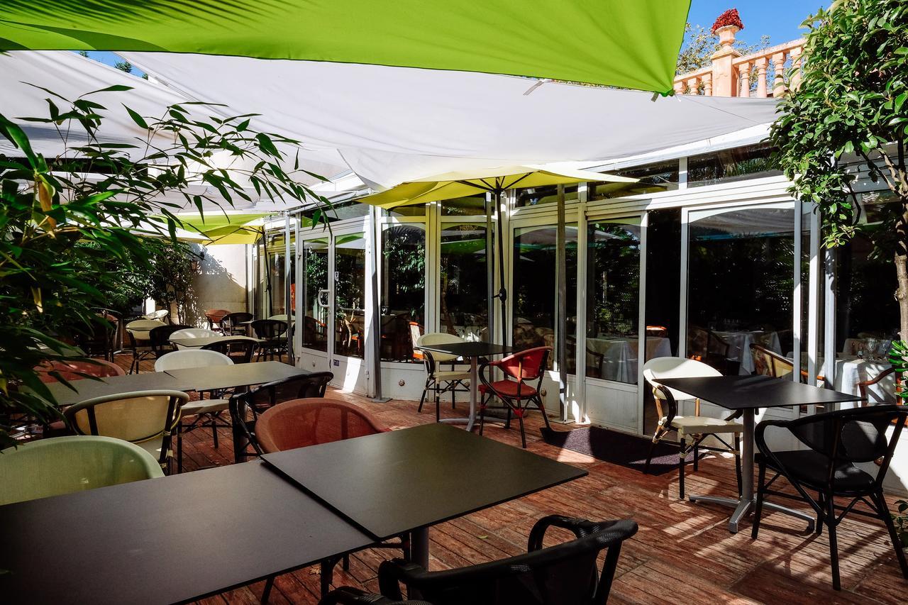Logis Hotels - Hotel Restaurant L Enclos Donneville Buitenkant foto